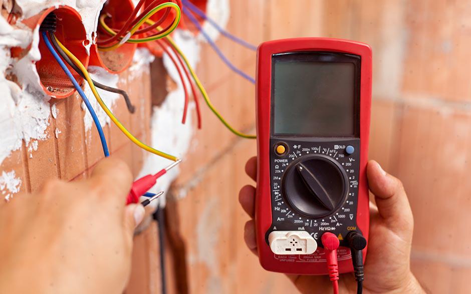 taux horaire électricien Laversines